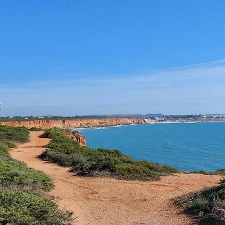 Close To The Beach And The Center *
